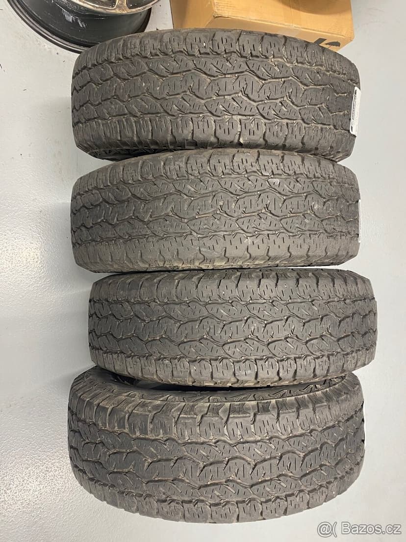 Matador Izzarda A/T 2 215/70/R16 100Tceloroční