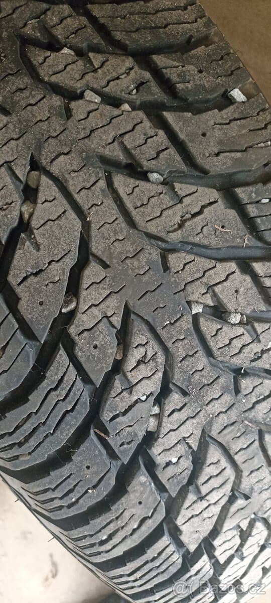 Sada kol Dodge RAM 1500 – disky 17"Mopar + Nokian Hakkapeli