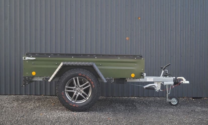 Kvalitní OFFROAD Přívěsný Vozík Valník 1t Zelený  Böckmann