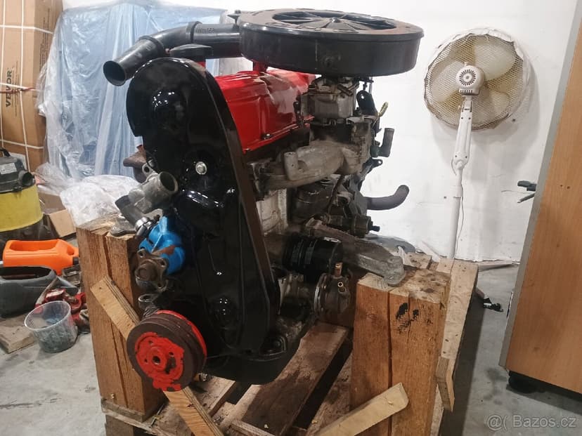 Motor 2x 1.6 a 1.8, +převodovka 4q plně funkční dobrý stav