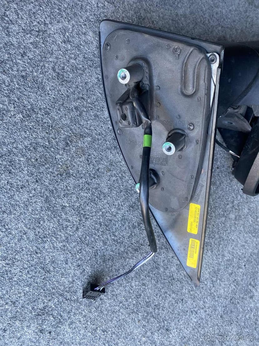 Levé zrcátko VW Amarok 2014-2018