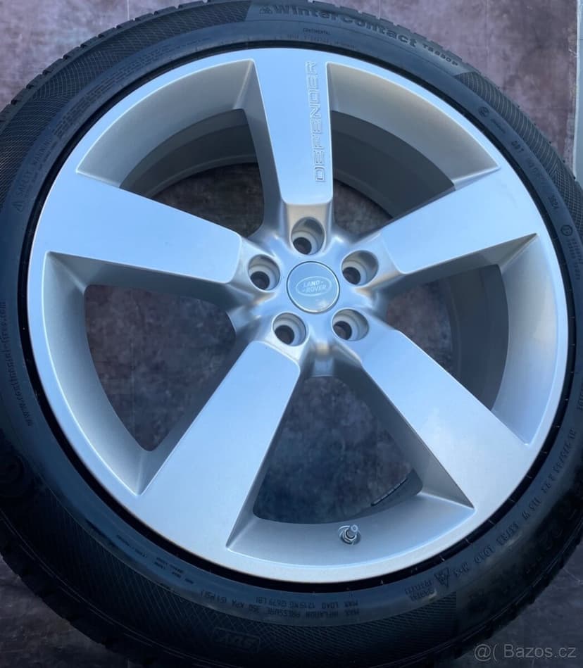 Nová zimní sada Alu Land Rover Defender 275/45R22