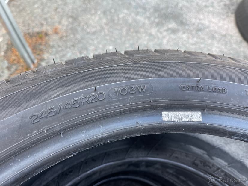 Michelin 245/45 R20 103w range rover