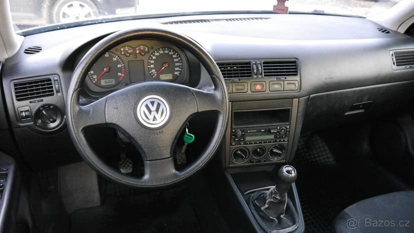 Volkswagen Bora 1.6 Benzín