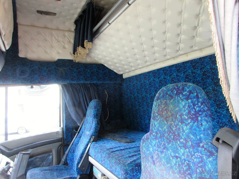 DAF XF 105.460 PŘEPRAVNÍK STROJŮ A VOZIDEL -14 T