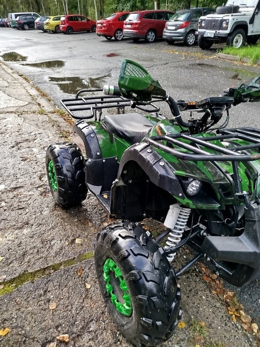 Elektrická čtyřkolka