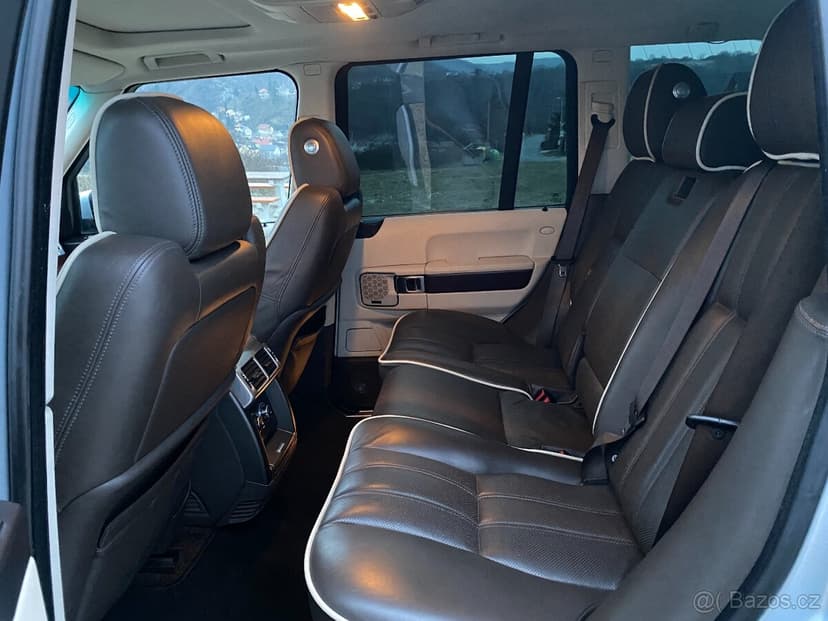 Land Rover - Range Rover 4.4 TDV8