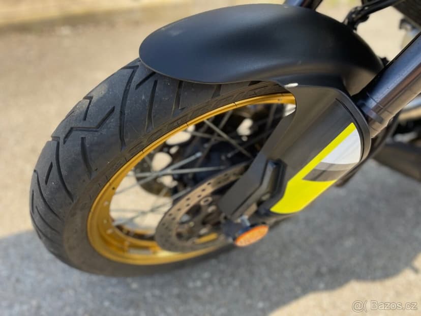 Suzuki DL 1000 V-Strom