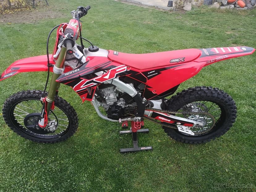 Honda CRF 250R, 2024, kola 21 a 18.