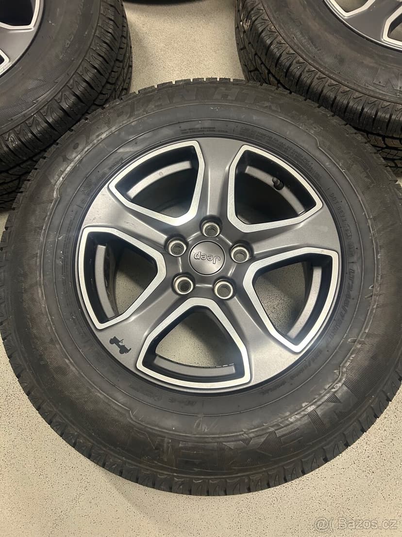 Jeep Wrangler Gladiator kola alukola r17 245/75