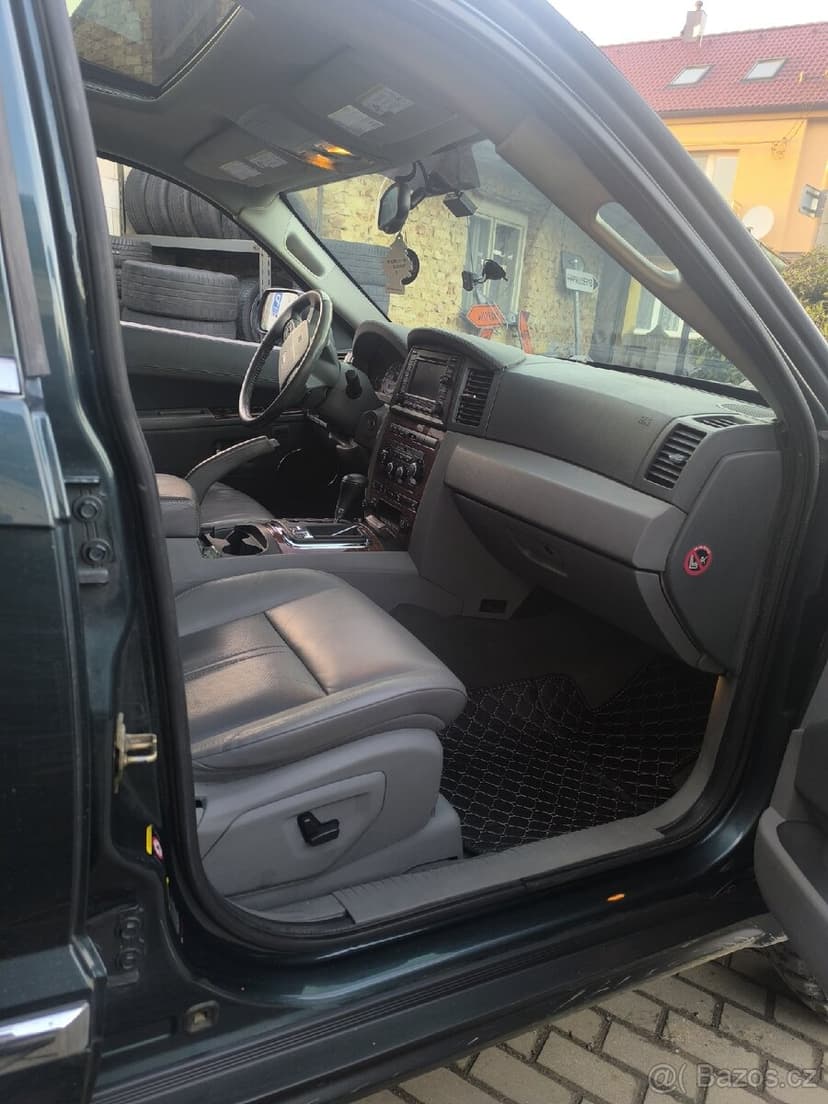 Jeep Grand Cherokee 5.7hemi LPG top stav