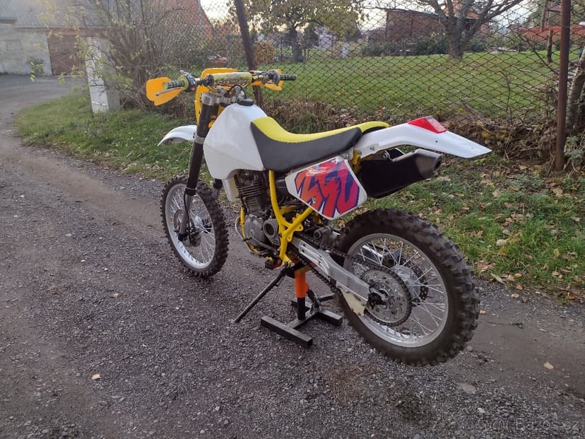 Suzuki Dr 350 s TP a STK