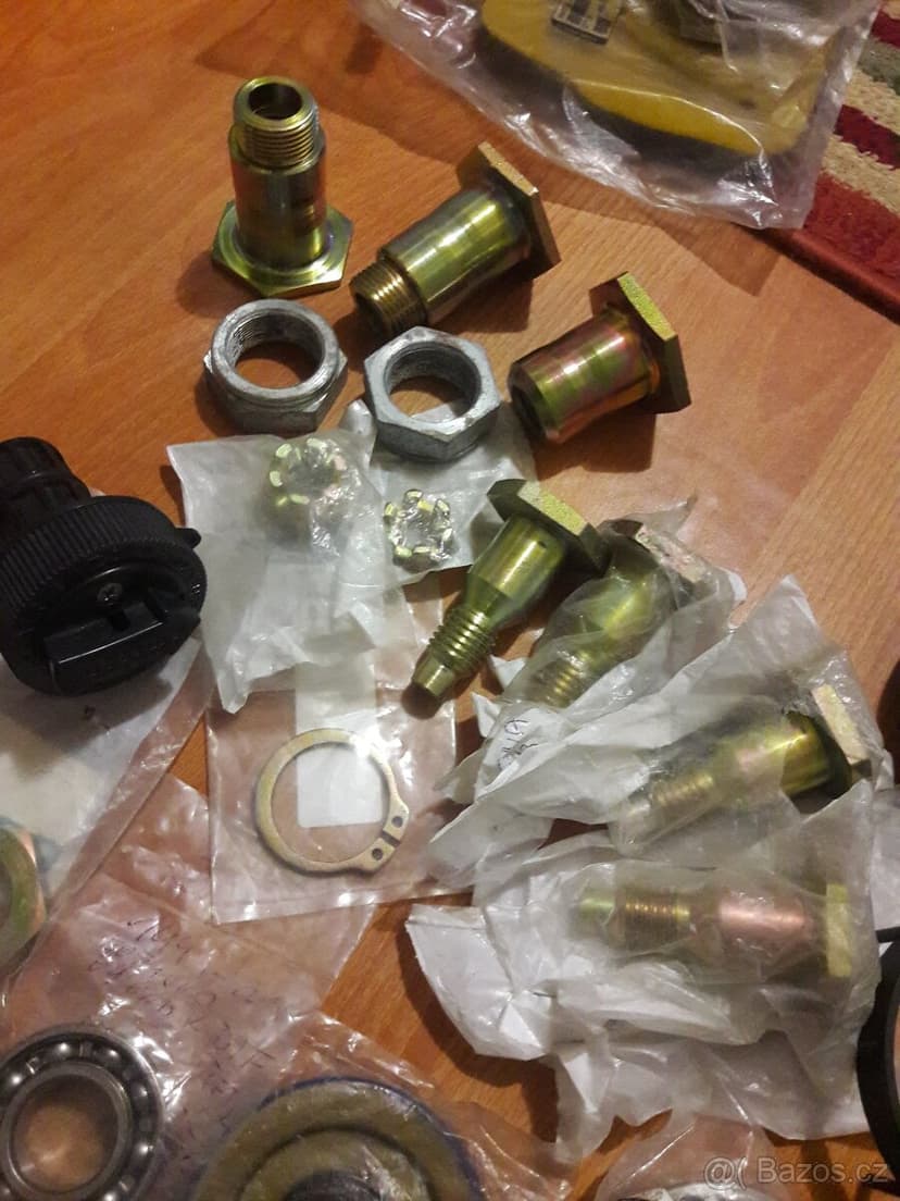 ATV Polaris variatorové remene - predám + ND