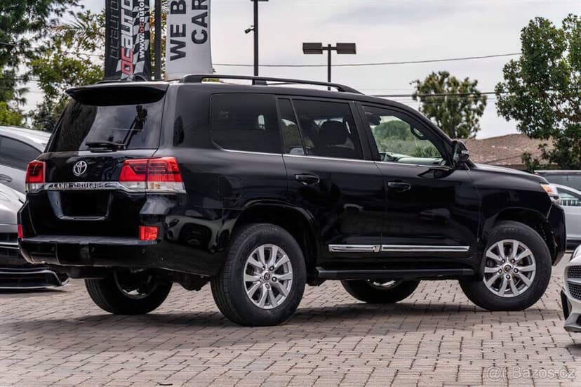 Toyota Land Cruiser AWD 2018