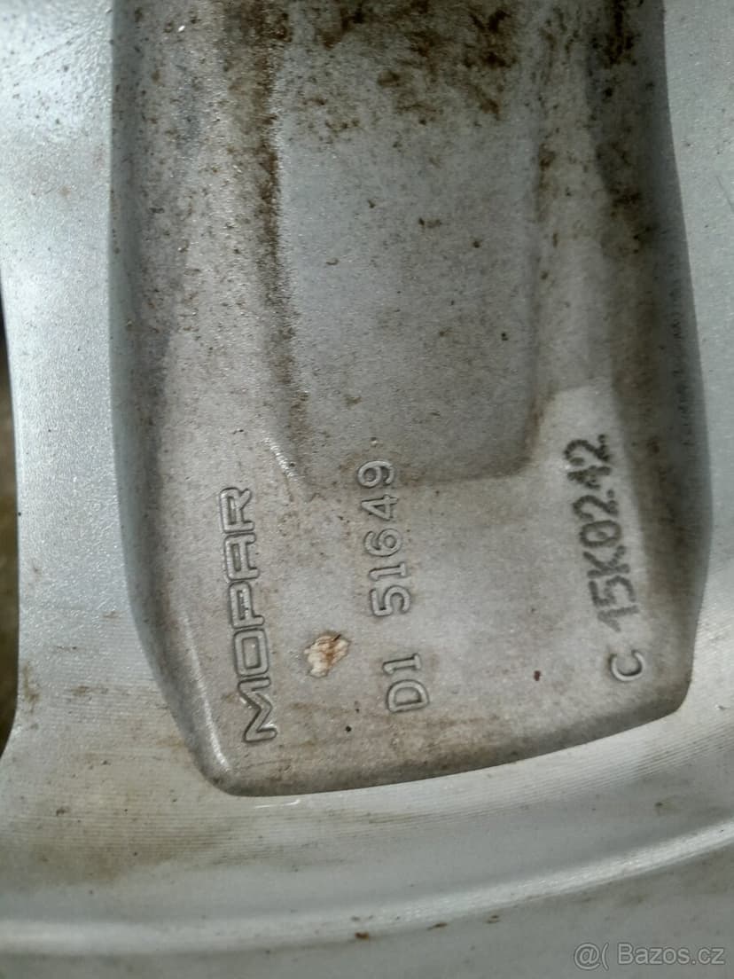 Originál sada kol Jeep Wrangler JK/JL 5x127