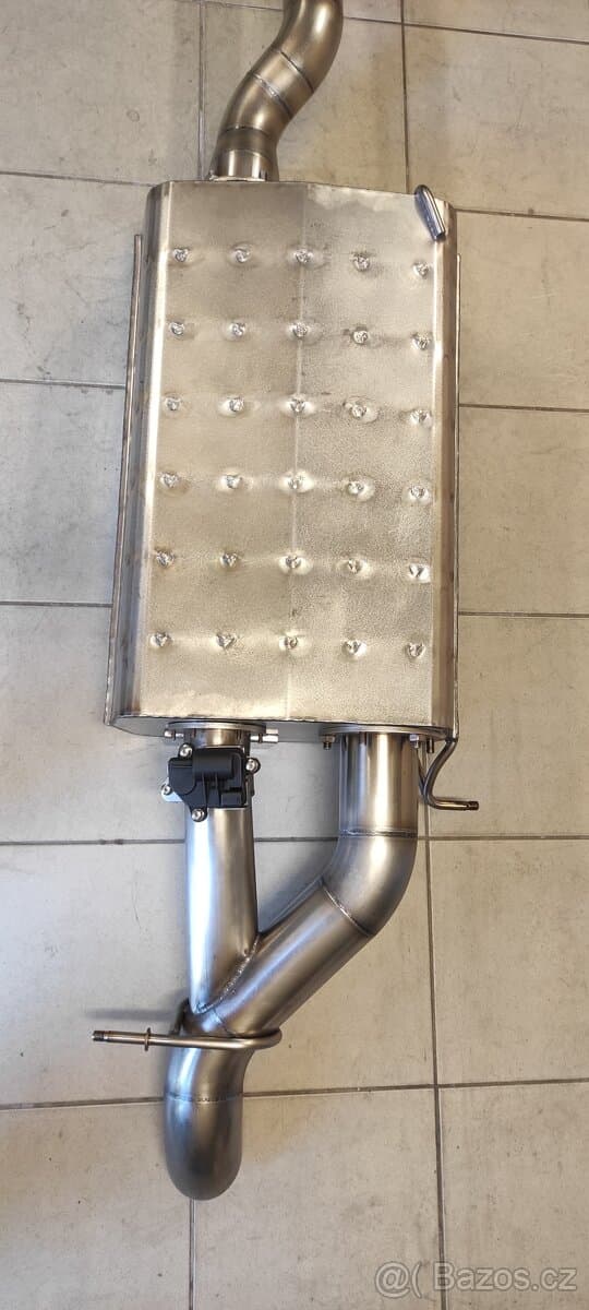 Hummer H2 6.0 6.2 V8 Cat-Back nerezový výfukový systém