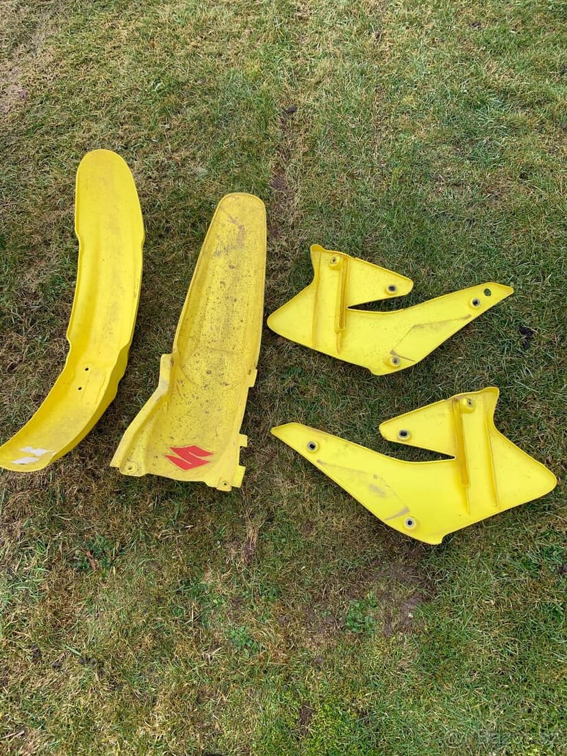 Plasty Suzuki rmz 250