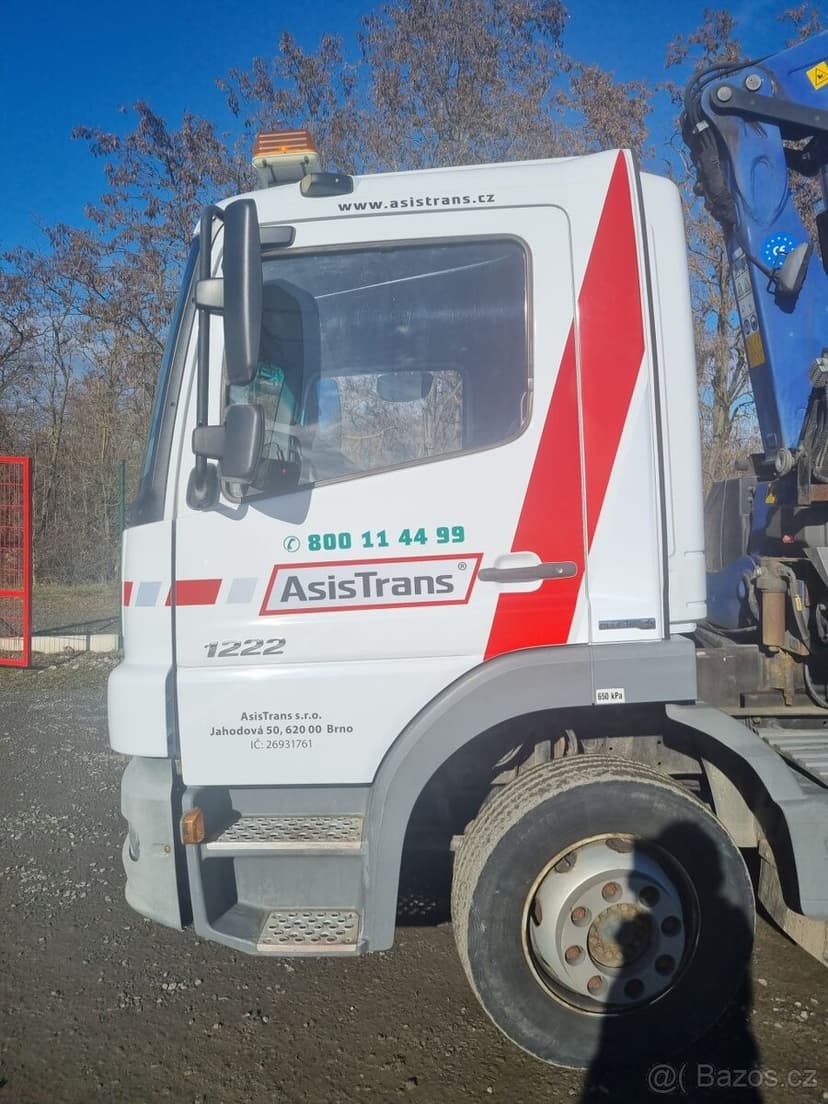 Odtahovka MB Atego s hydraulickou rukou