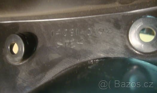 Kawasaki Brute Force  přední plast ke světlu.