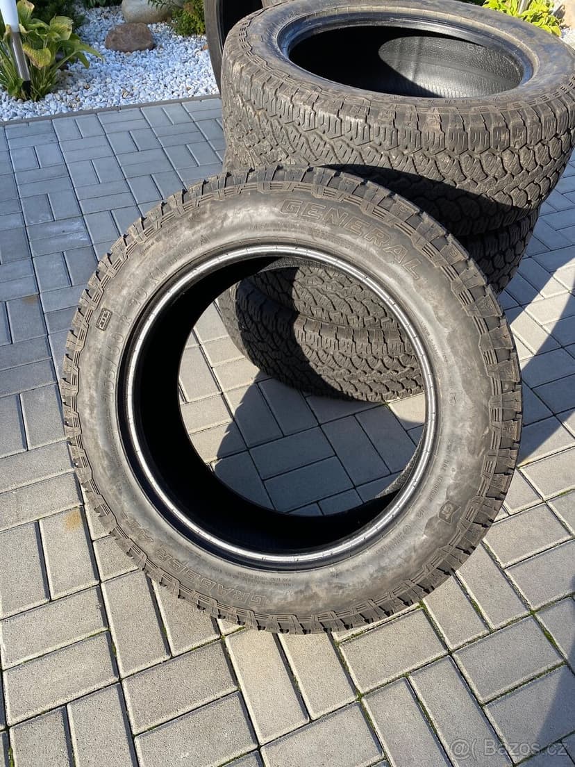 255/60/20 AT Offroad pneu