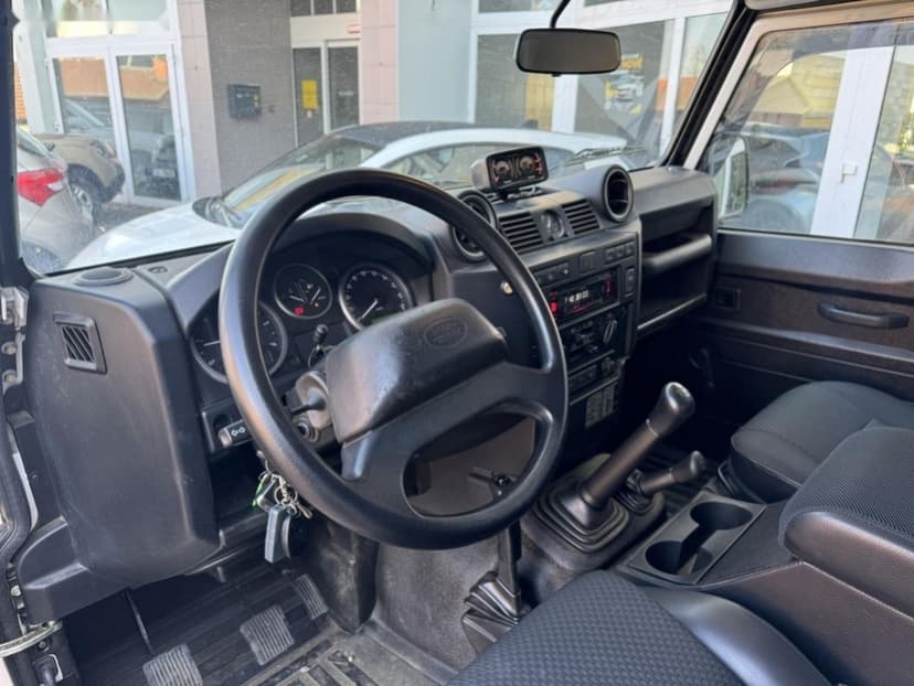 Land Rover Defender,130 Double Cab, ČR, DPH