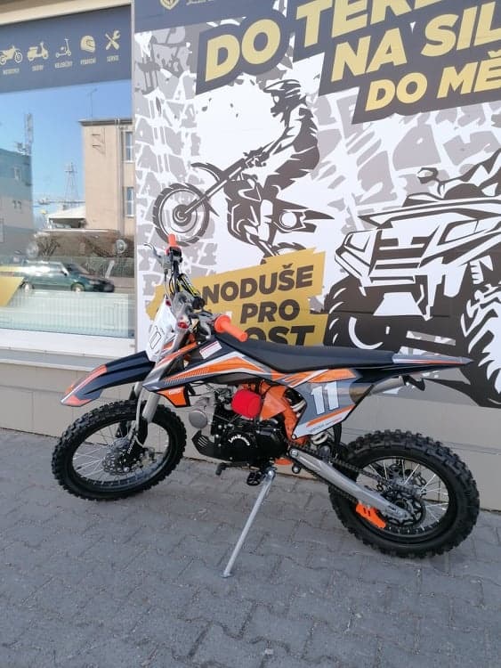 Pitbike Shark E-start 125ccm 17x14 oranžová