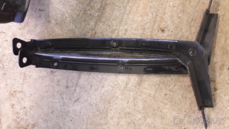 Polaris X2 - plastové diely + aj iné