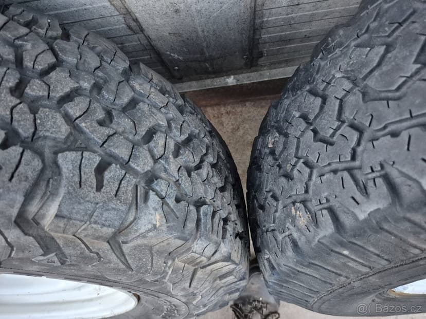 Land rover defender discovery kola