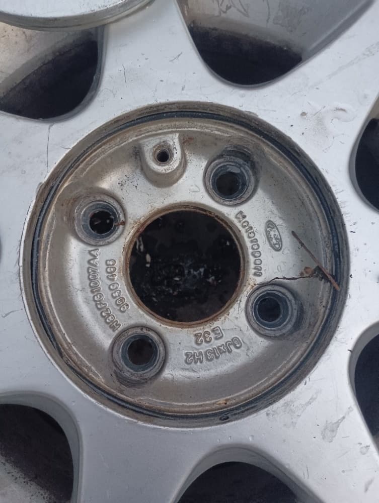 ALU kola Ford rs motorsport 6jx13h2 et32