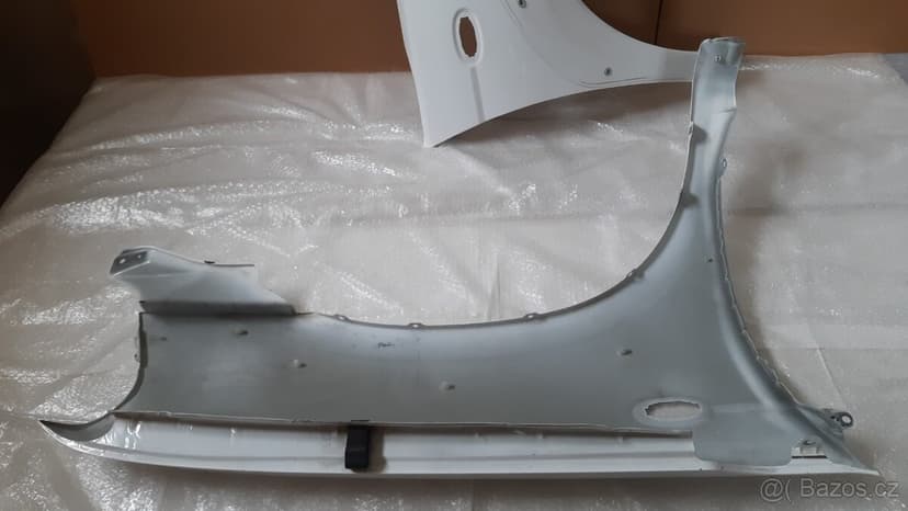 NISSAN NAVARA D22  –  BLATNÍKY PŘEDNÍ Di