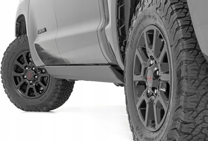 Elektrické nášľapy na TOYOTA TUNDRA 14-21 VIDEO