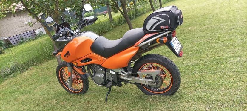 Suzuki xf 650 Freewind