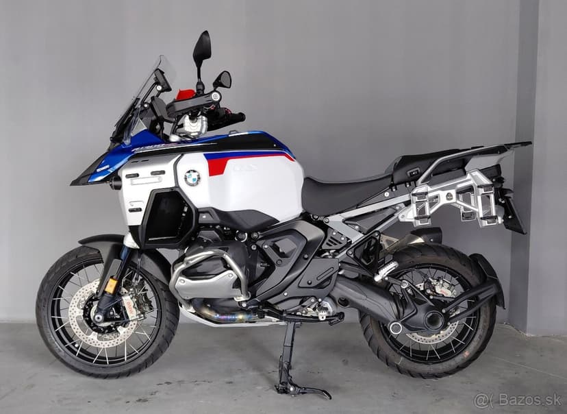 BMW R 1300GS ADVENTURE - TROPHY / Servis v cene motocykla