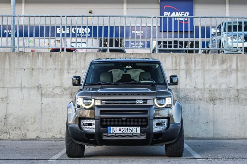 Land Rover Defender 3.0 I6 MHEV A/T AWD EXPEDITION PACK DPH