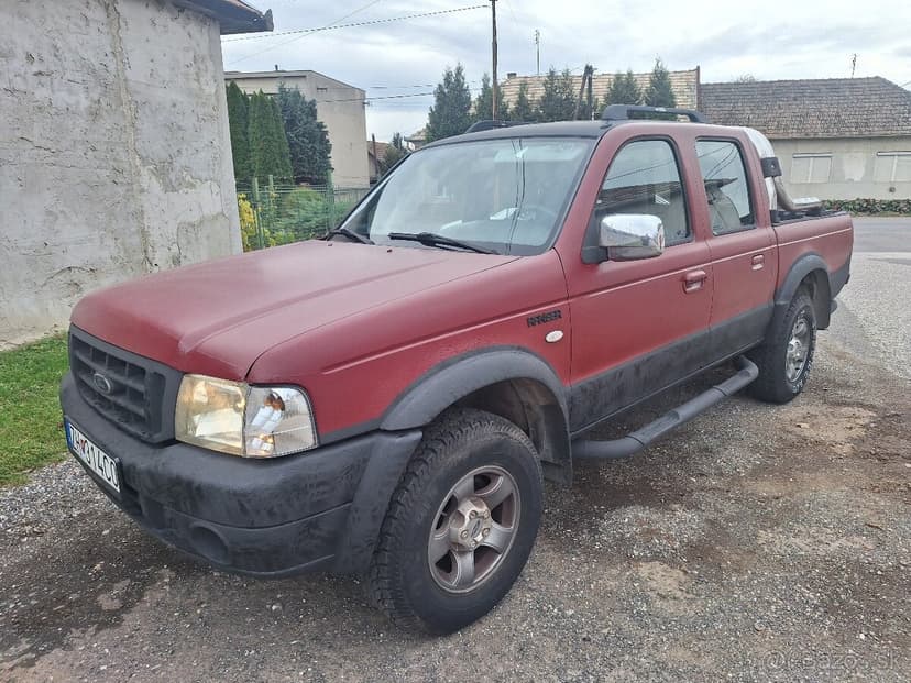 FORD RANGER 2,5 TD 4X4 KLÍMA ŤAŽNÉ