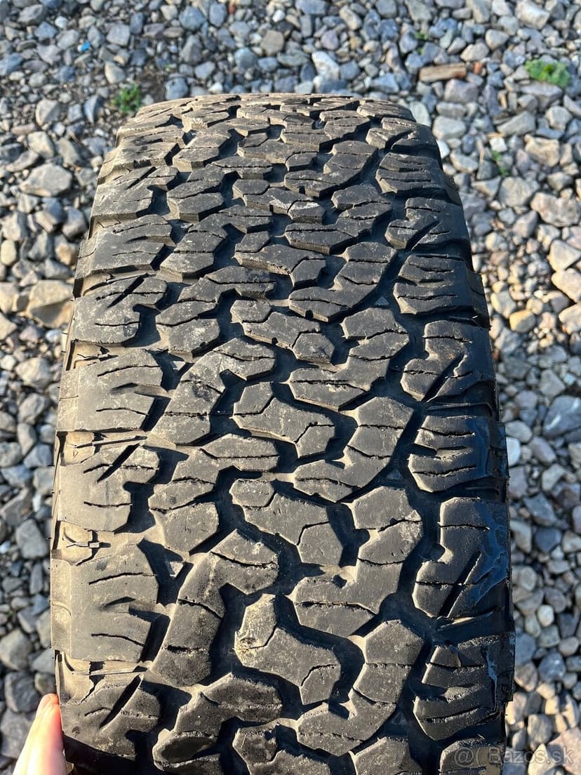 285/70r17