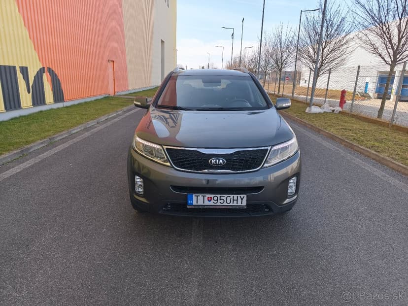 Kia Sorento 2.2 CRDI  4x4 automat 7 miestna verzia
