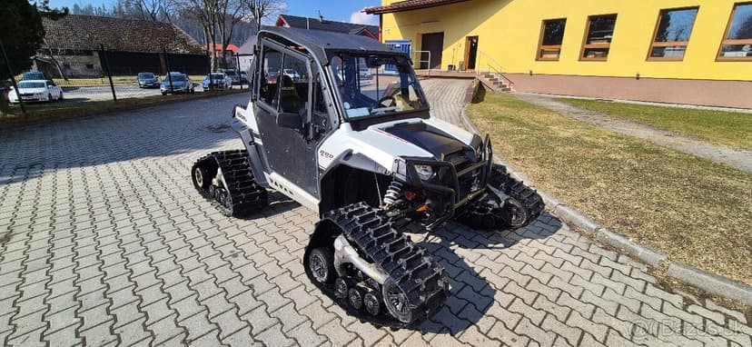 Snežné pásy na polaris RZR 800S