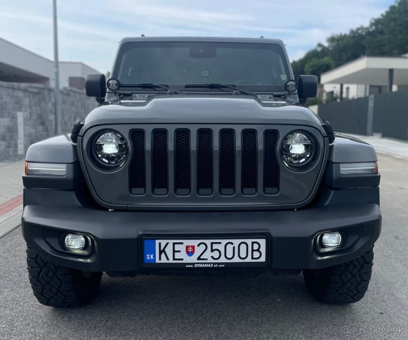 Jeep Wrangler UNLIMITED 2.0T 272k 8T Sahara Odpočet DPH