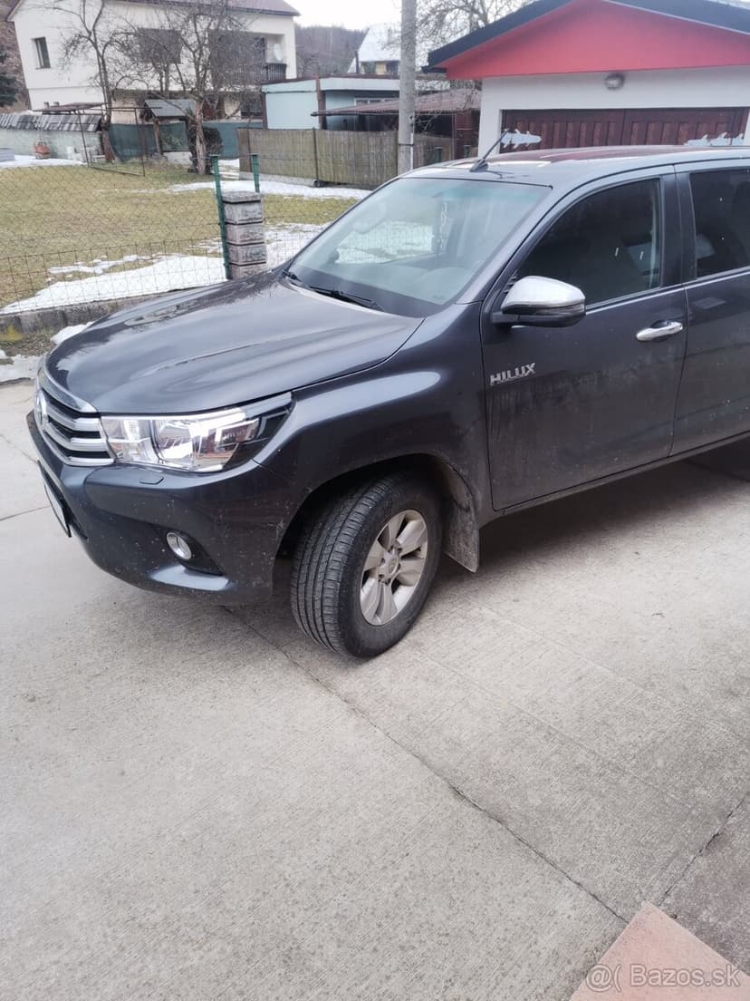 Toyota hilux 2.4