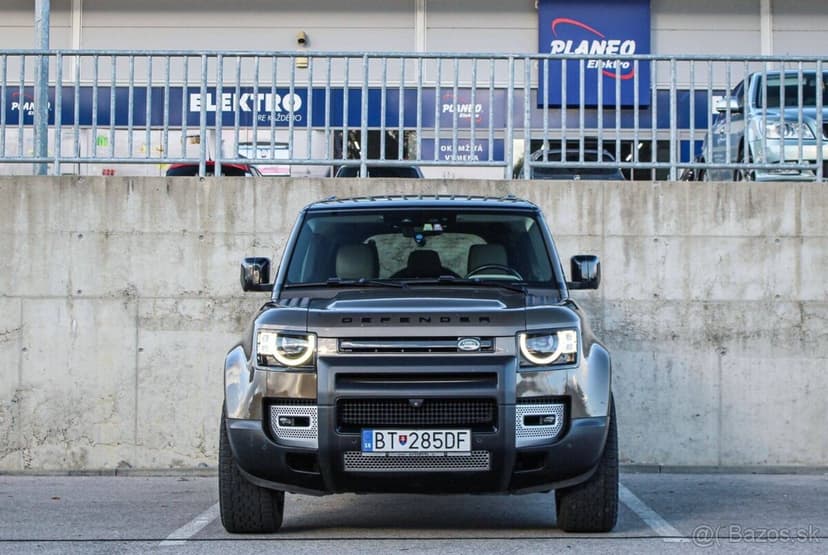 Land Rover Defender 3.0 I6 MHEV A/T AWD EXPEDITION PACK DPH