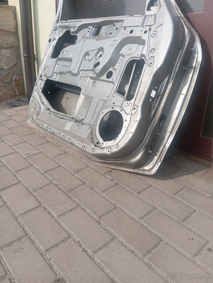 Nissan patrol predné dvere