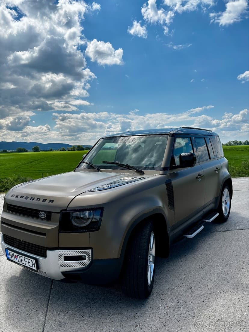 LandRover Defender
