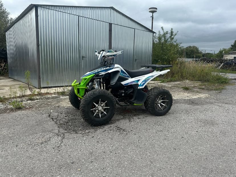 ŠTVORKOLKA ASIX AVATAR 250cm3 + extra LED svetla