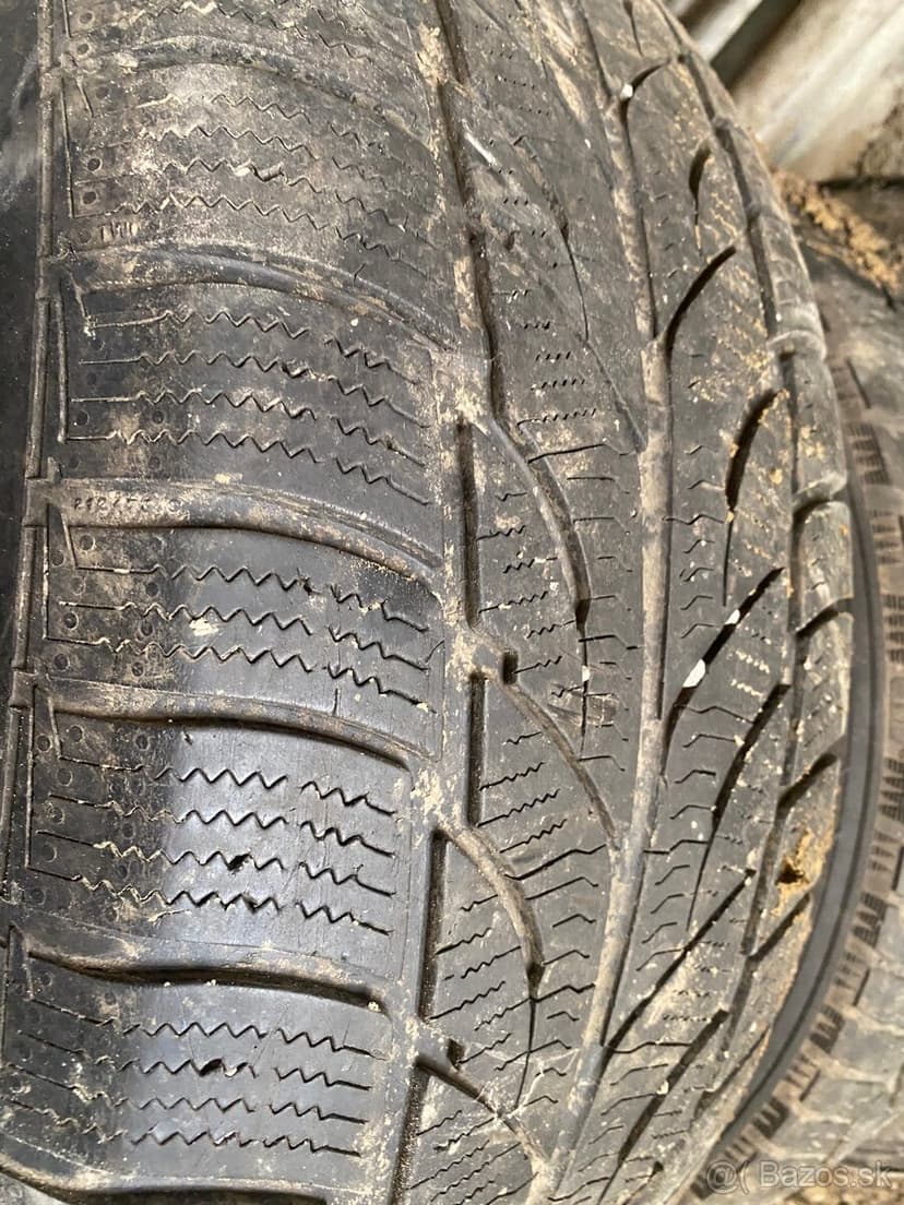 Predám zimné Pneu 255/55 r18