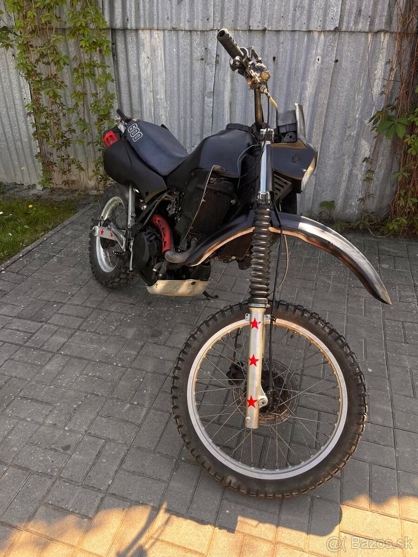 Predám Kawasaki KLR 600