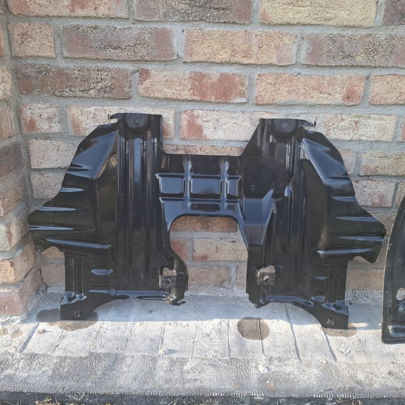 Original kryt podvozku Toyota Hilux 2025