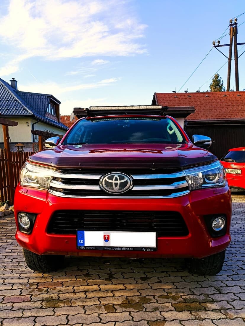Toyota Hilux 2,4