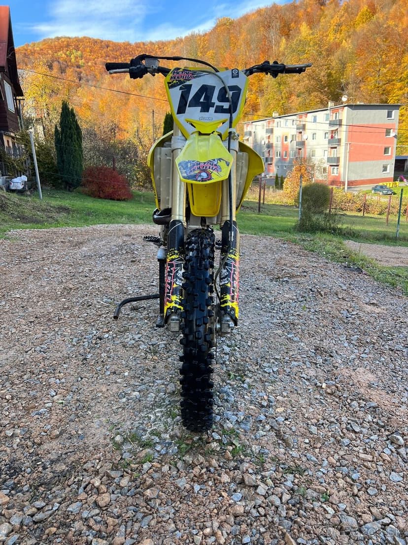 Suzuki rmz 450