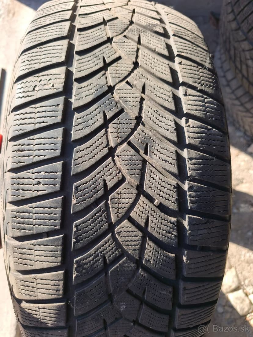 255/55 r18 zimné pneumatiky GOOD YEAR na SUV